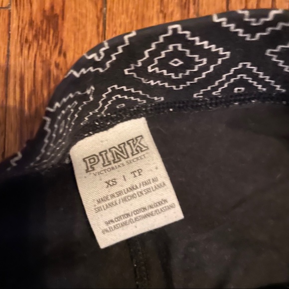 PINK - Geometric Leggings - Picture 3 of 3